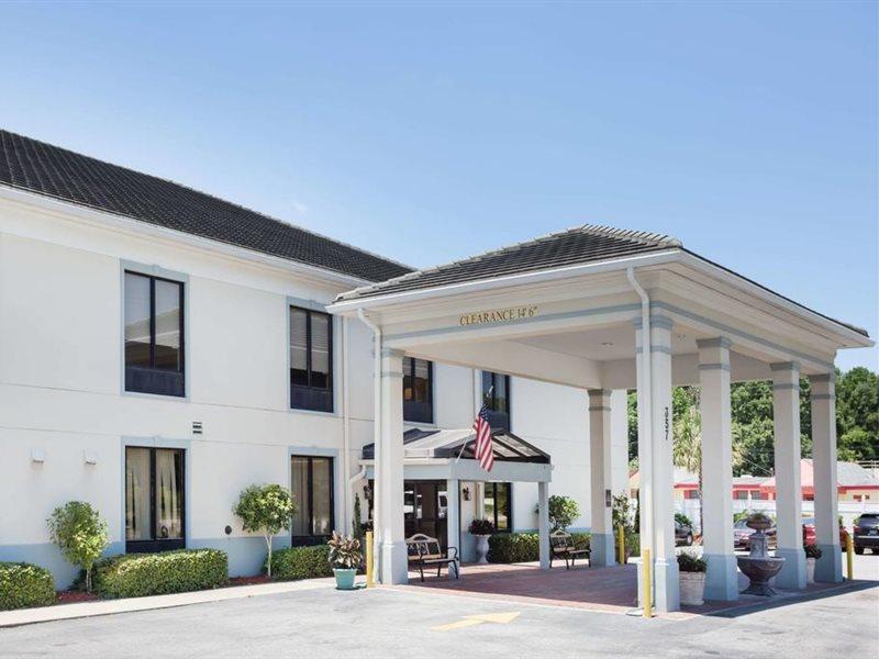 Baymont By Wyndham Savannah/Garden City Port Wentworth Extérieur photo