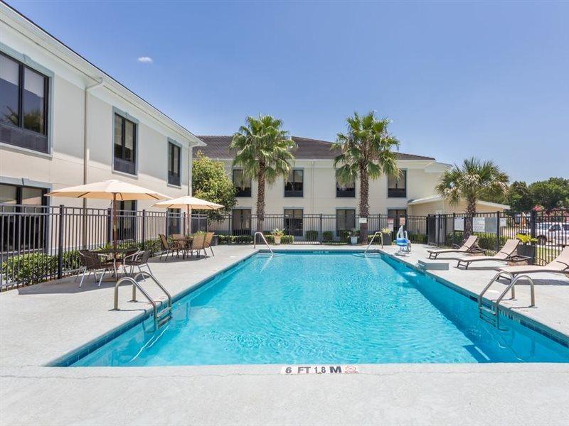 Baymont By Wyndham Savannah/Garden City Port Wentworth Extérieur photo