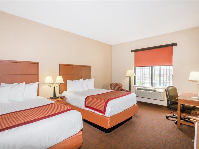 Baymont By Wyndham Savannah/Garden City Port Wentworth Extérieur photo