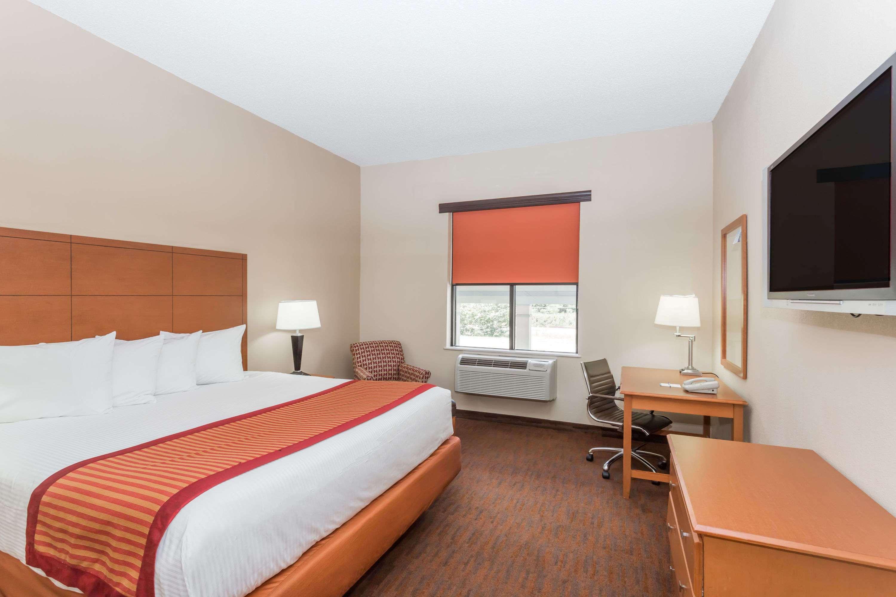 Baymont By Wyndham Savannah/Garden City Port Wentworth Extérieur photo